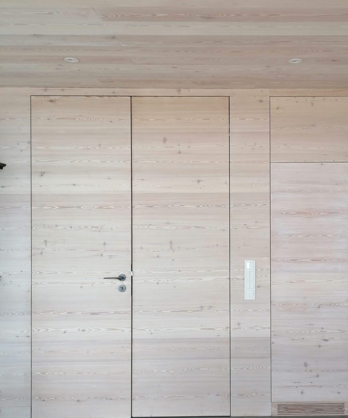 Holzhaus, Küche , Türen